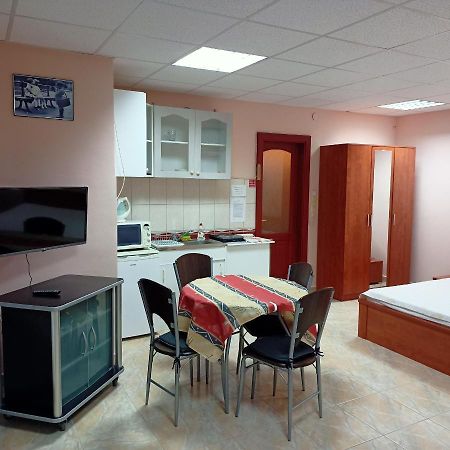 Livia Apartman Бюк Экстерьер фото
