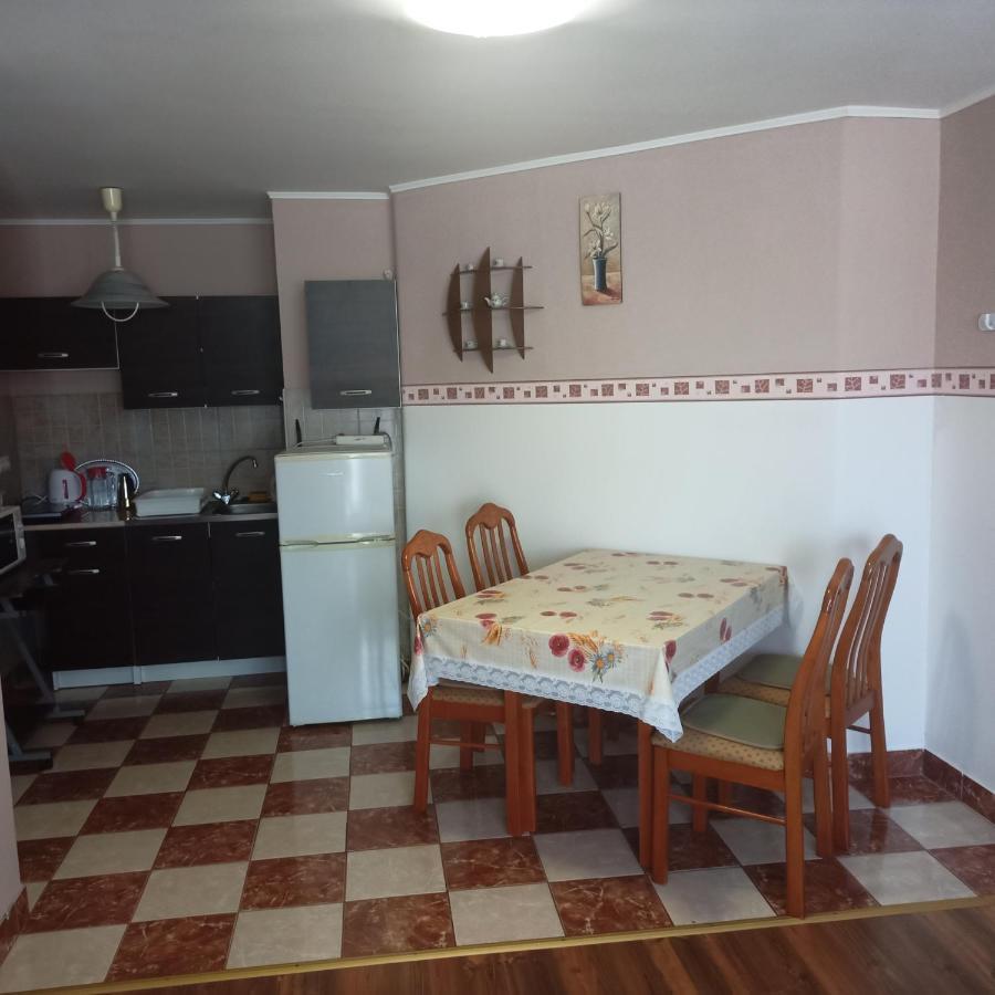 Livia Apartman Бюк Экстерьер фото