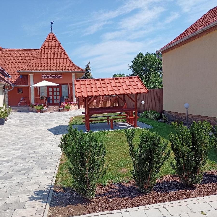 Livia Apartman Бюк Экстерьер фото