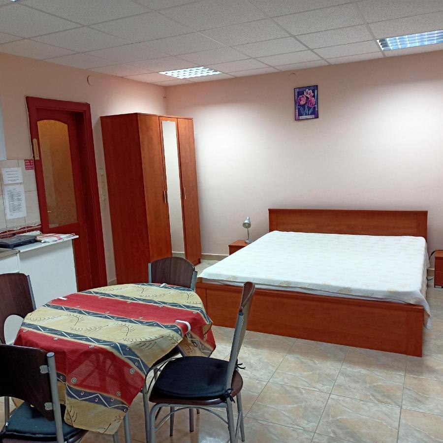 Livia Apartman Бюк Экстерьер фото