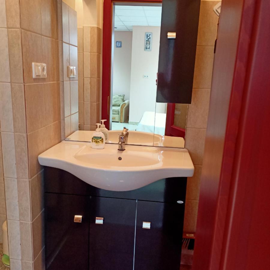 Livia Apartman Бюк Экстерьер фото